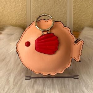 Kate Spade puffy coin purse fish bag charm key fob, GUC, HOST PICK🎉